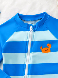 SHEIN เด็กทารกลายปูการ์ตูนพิมพ์ Raglan Sleeve Casual Rash Guard พร้อมกางเกงขาสั้น