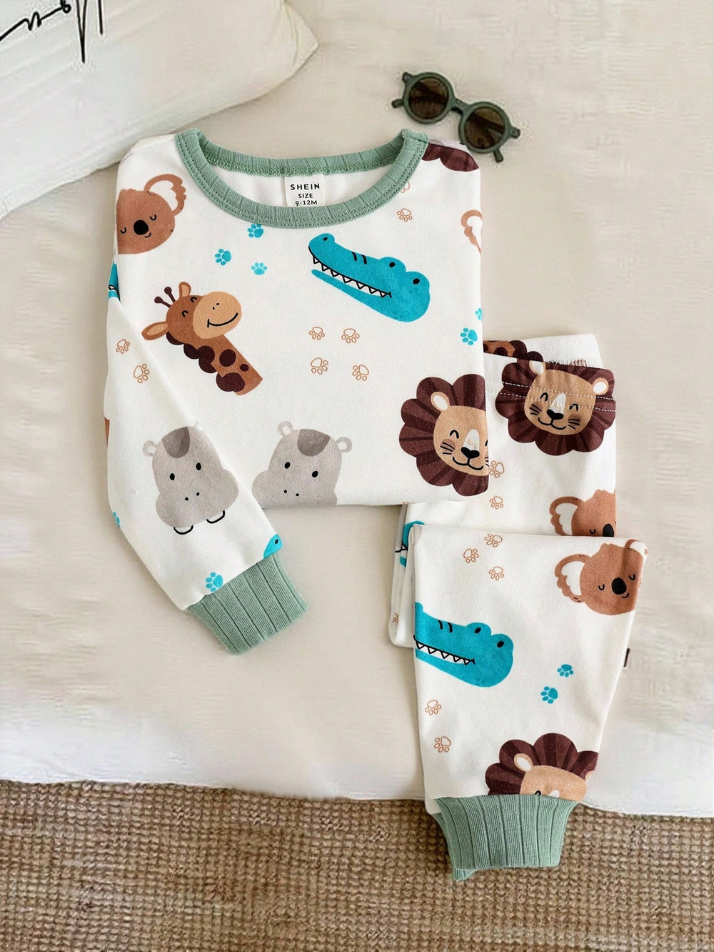 Set Piyama Lengan Panjang Motif Kartun Kerah Bulat Bayi 2 Pcs
