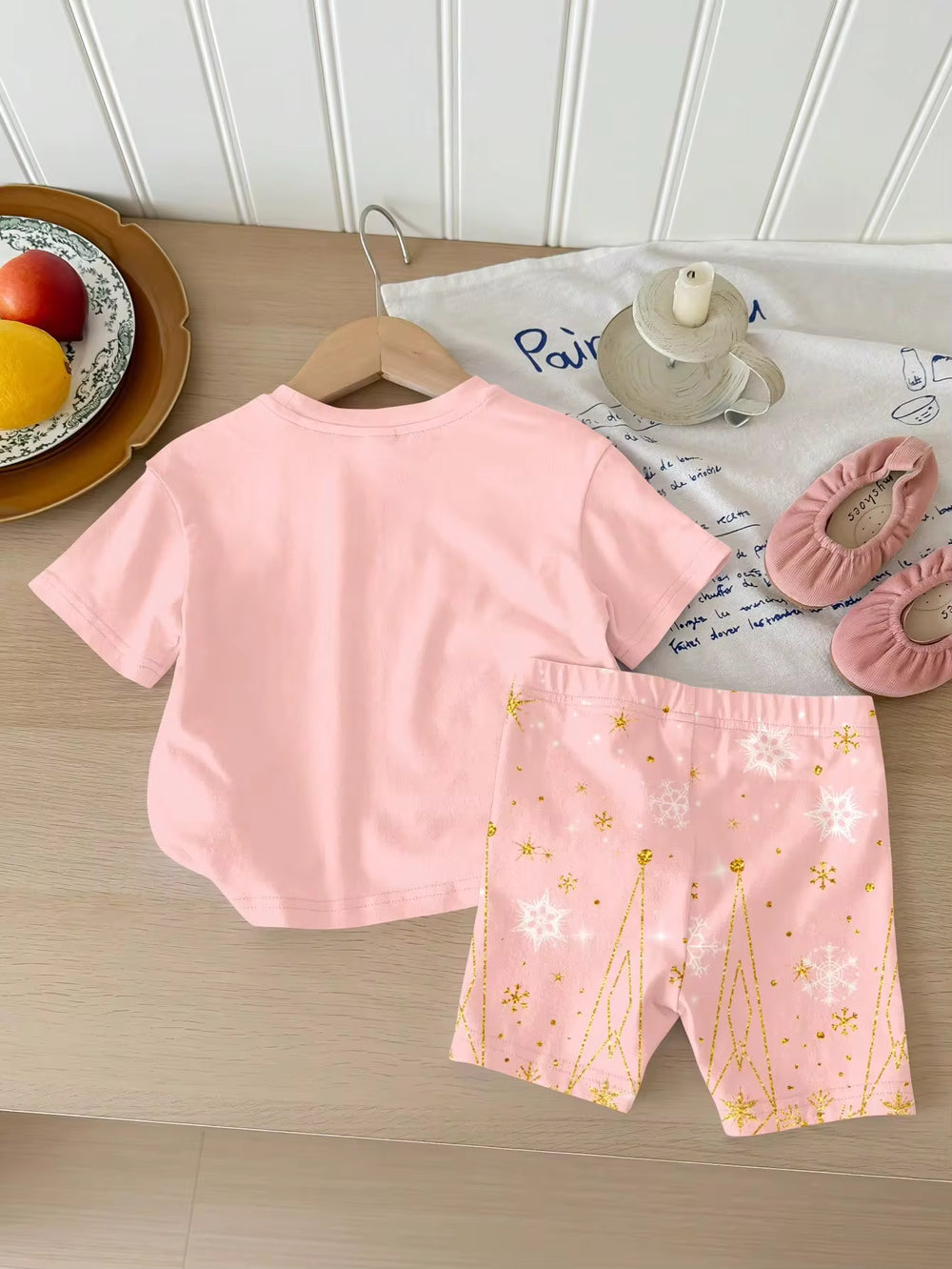 Set Kaos Lengan Pendek Motif Kepingan Salju dan Celana Pendek Bayi Perempuan