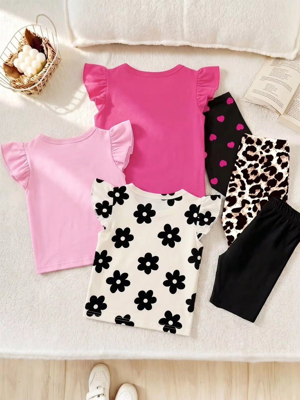 Set Kaos Lengan Pendek dan Celana Pendek Motif Bayi Perempuan 3 Set