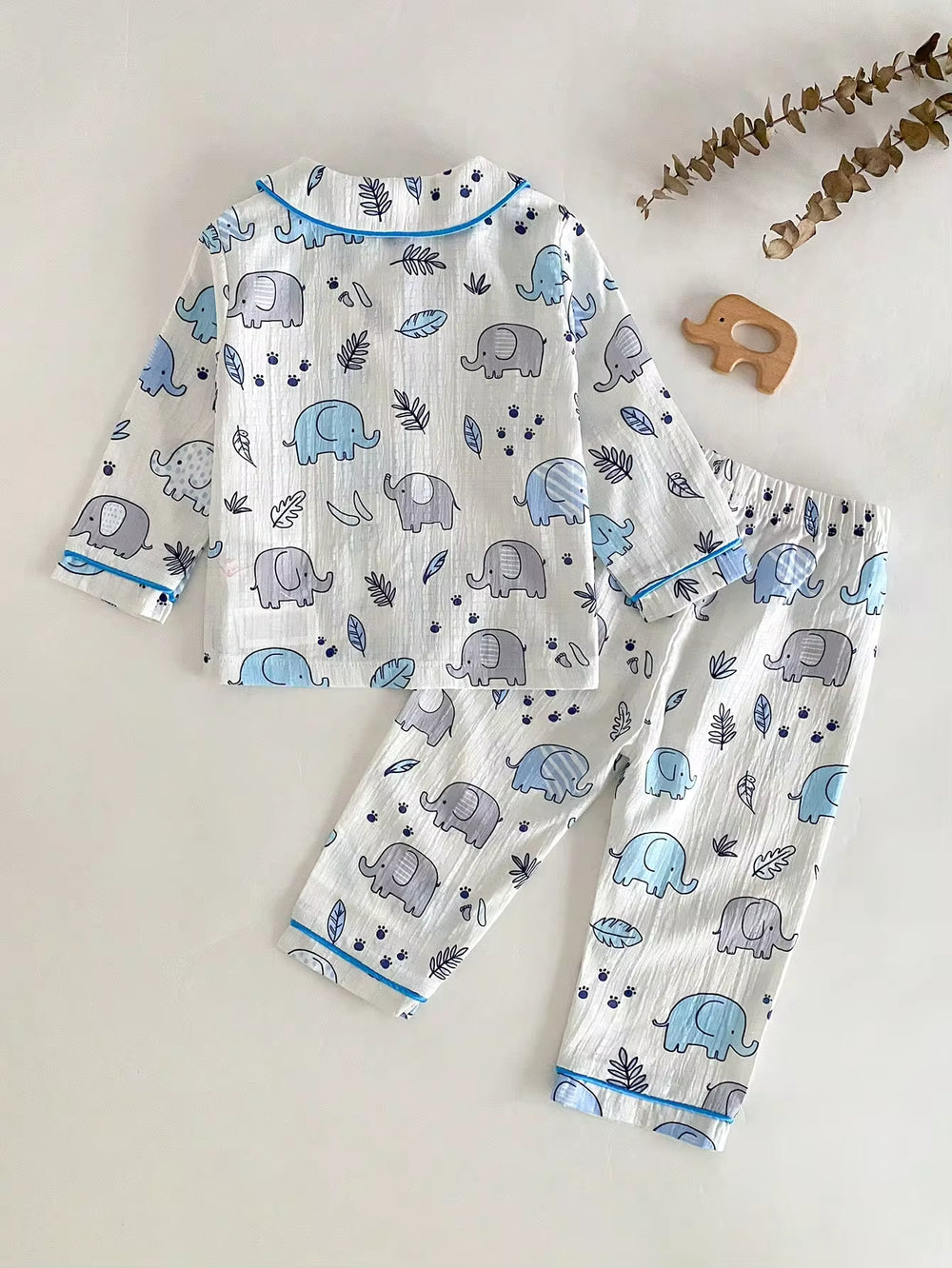 Set Baju Kancing Depan Motif Gajah dan Celana Panjang Santai Bayi Laki-Laki