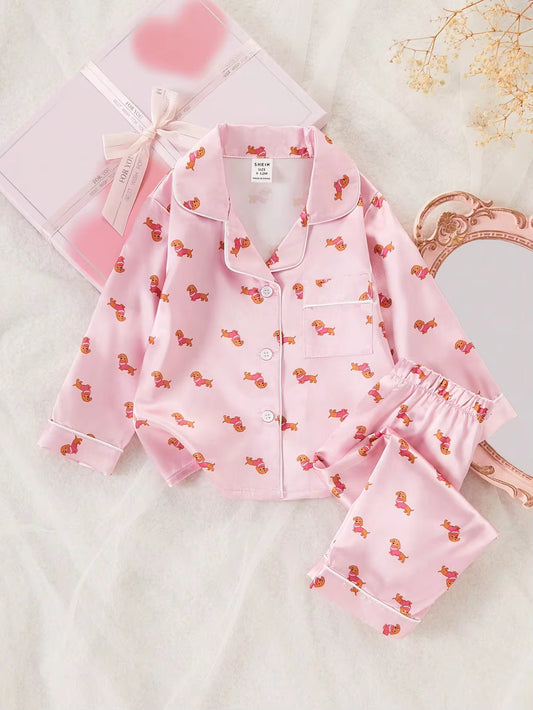 Set Piyama Lengan Panjang dan Celana Motif Puppy Satin Bayi Perempuan 2 Pcs