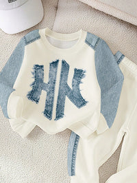 SHEIN 2pcs Baby Boys Casual 3D Letter Print Crew Neck Fleece Sweatshirt And Matching Fleece Sweatpants Set, Suitable For Autumn/Winter