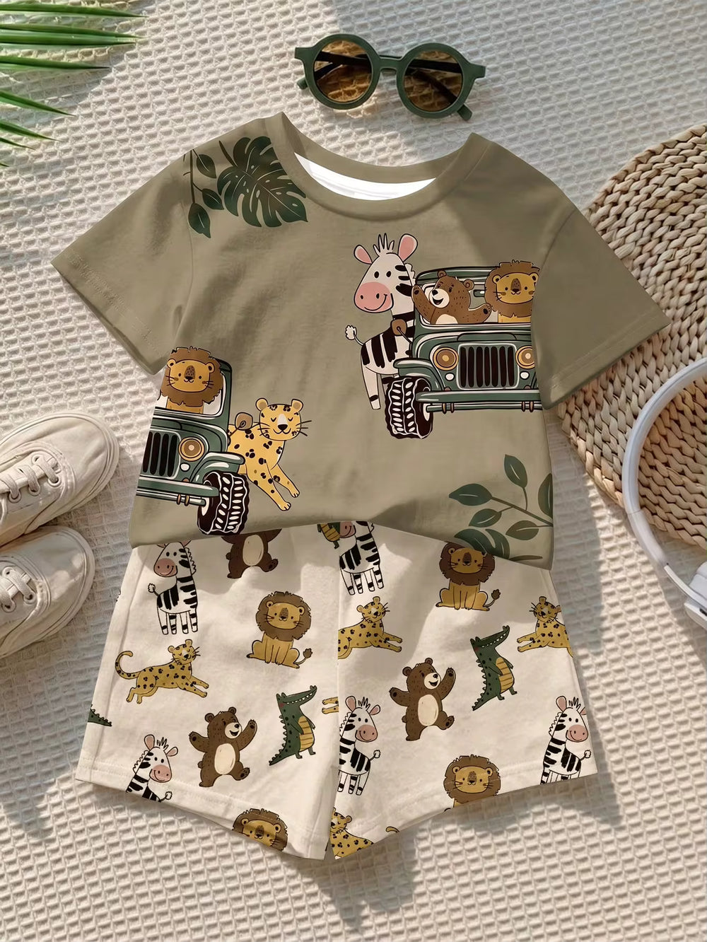 Set Kaos Leher Bulat Motif Kartun dan Celana Pendek Bayi Laki-Laki 2 Pcs
